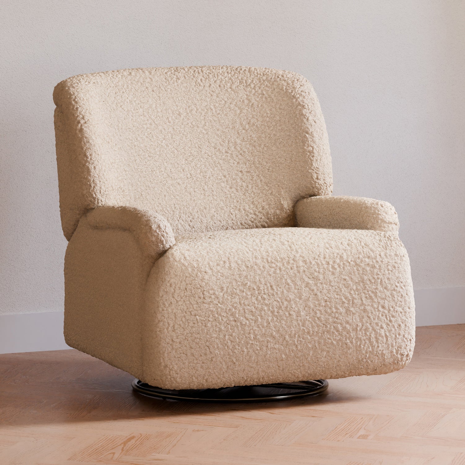 Winslow Extra Wide Recliner and Swivel Glide