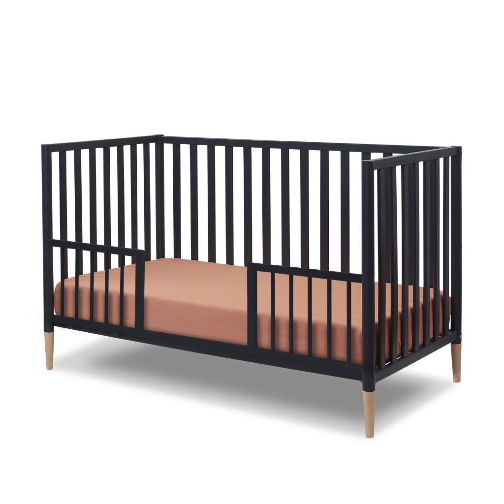 Mia 3-in-1 Convertible Crib
